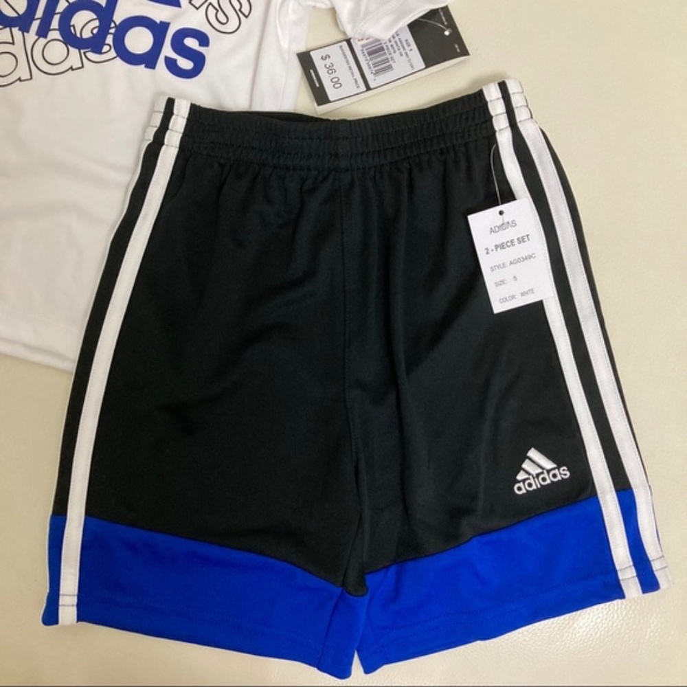 Adidas cute active shorts set 2135 - Picture 2 of 5